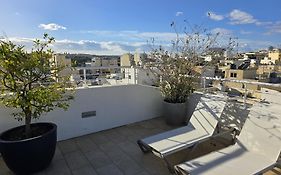 D Townhouse Boutique Suites